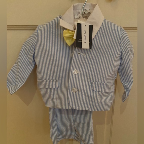Crown & Ivy seersucker newborn suit with bowtie - 3 months - Picture 3 of 4